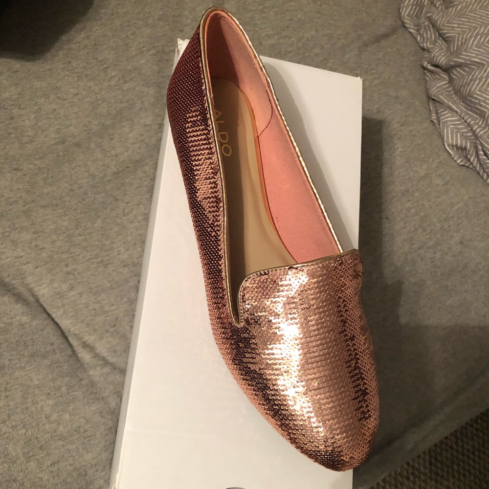 Aldo NWT blush/pink sequin flats size 9 thayllan